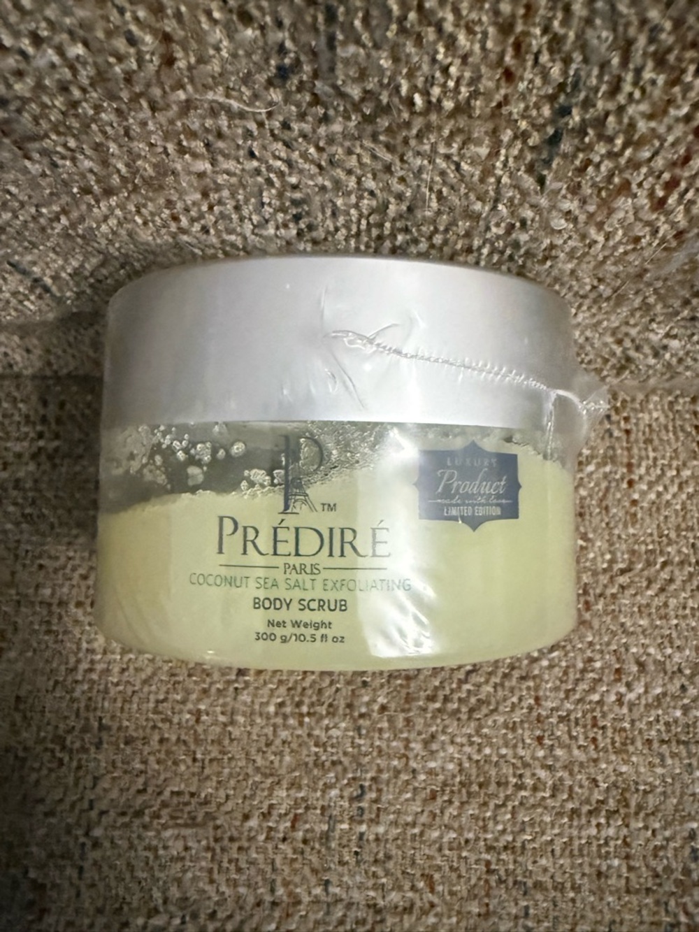 Prédiré Coconut Sea Salt Exfoliating Body Scrub